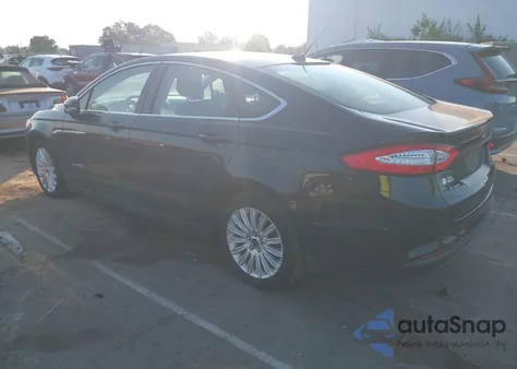 2013 Ford Fusion Hybrid Se z USA, uszkodzony, nr VIN 3FA6P0LU3DR351906